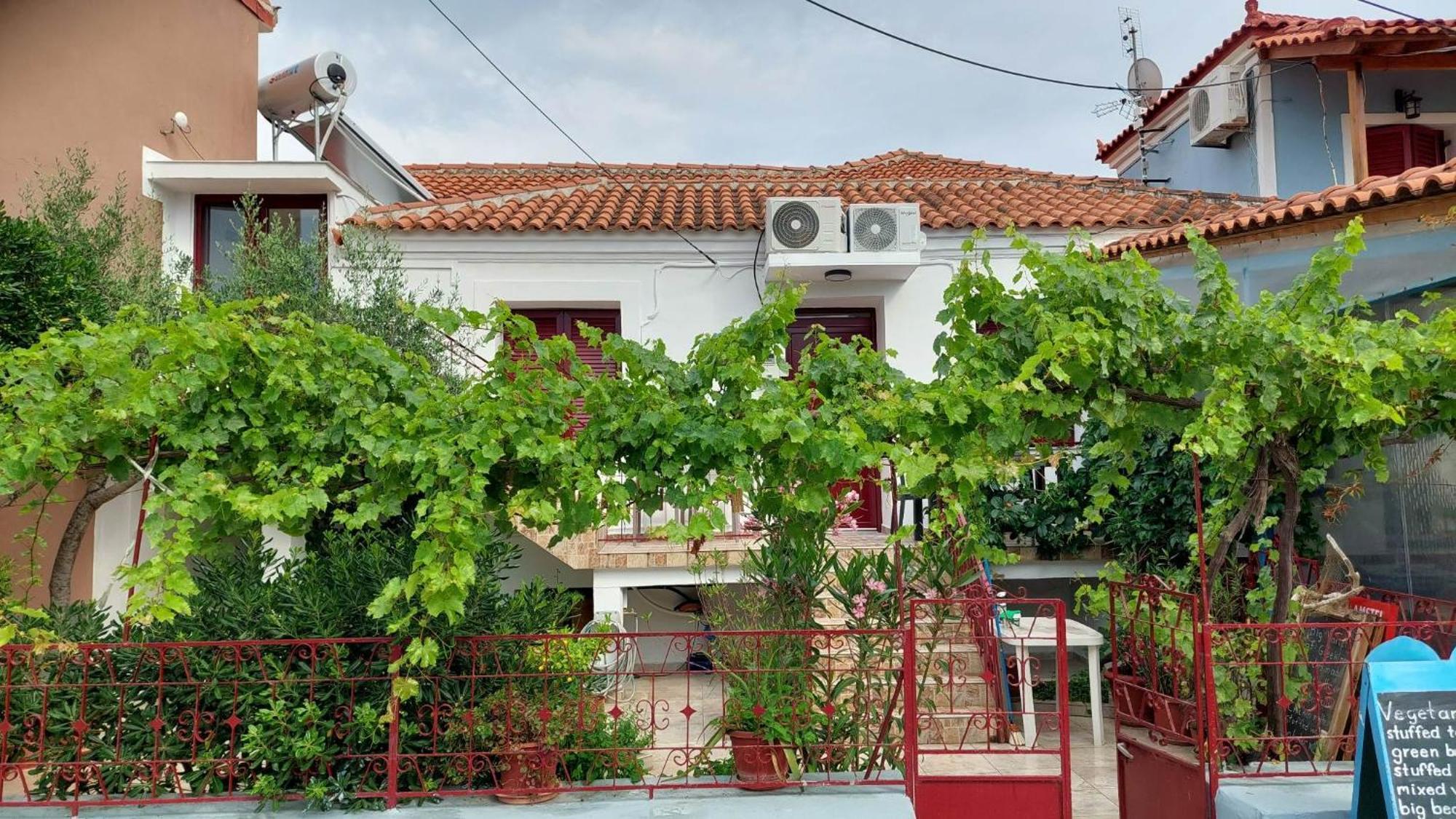 Sea La Vie Beach House Pétra Kültér fotó